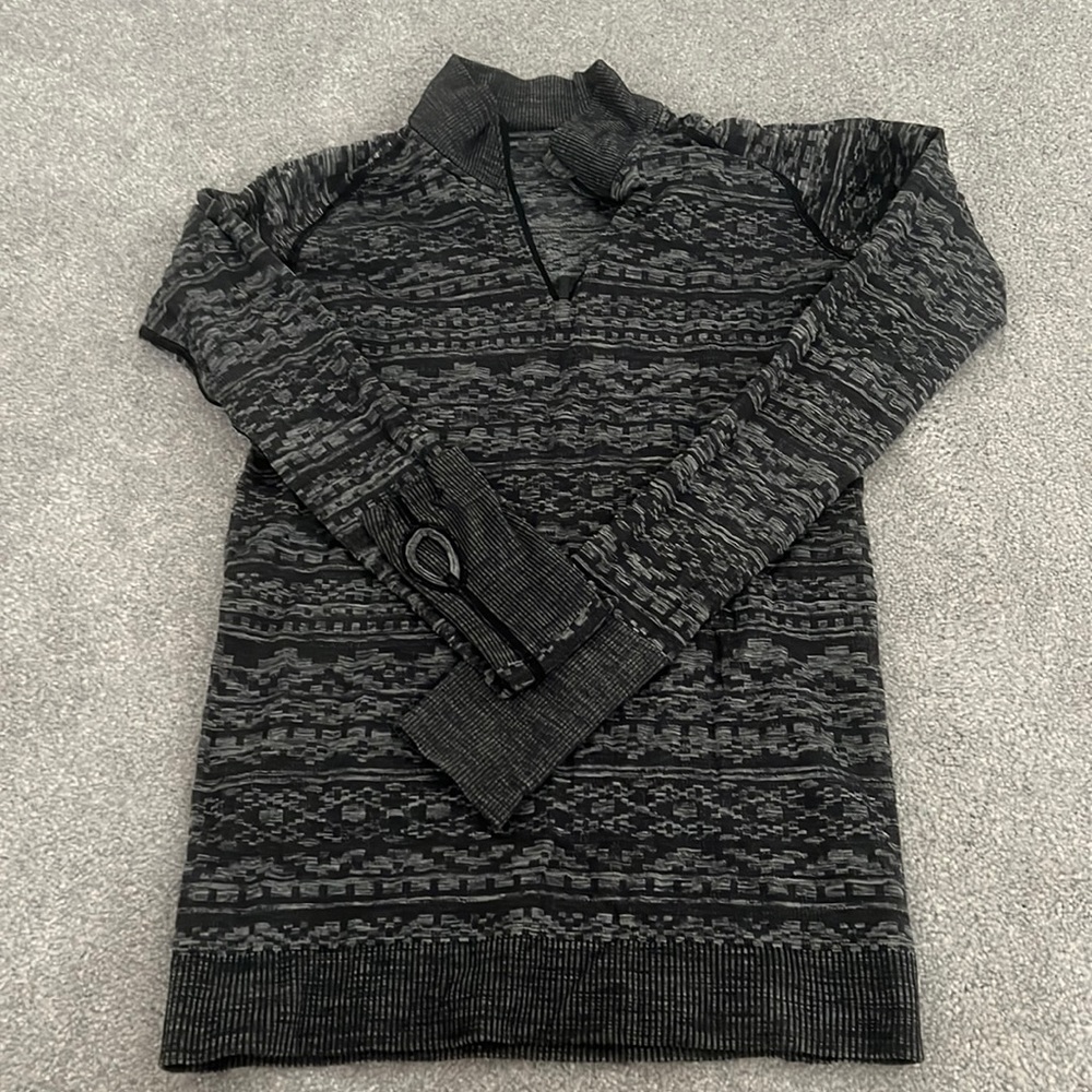 lululemon athletica Gray Long Sleeve Top